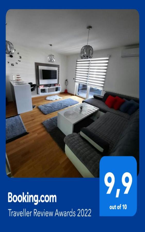 Apartman Bulevar Sarajevo - Free Parking Bagian luar foto