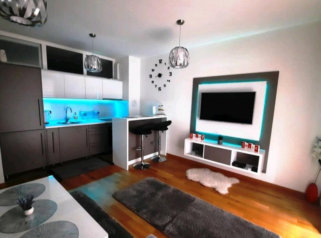 Apartman Bulevar Sarajevo - Free Parking Bagian luar foto